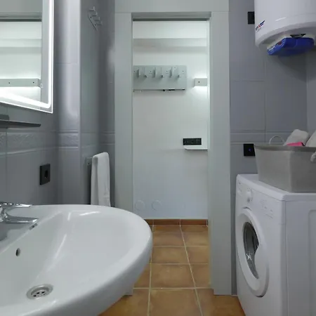 La Mar De Venus - Luxury Views In Puerto Deportivo