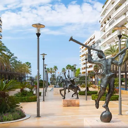 La Mar De Venus - Luxury Views In Puerto Deportivo 马尔韦利亚