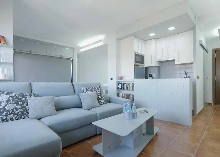 شقة La Mar De Venus - Luxury Views In Puerto Deportivo