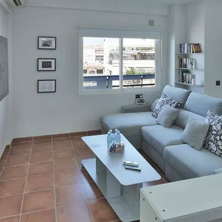 La Mar De Venus - Luxury Views In Puerto Deportivo * 马尔韦利亚