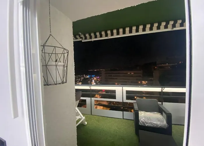 La Mar De Venus - Luxury Views In Puerto Deportivo アパート